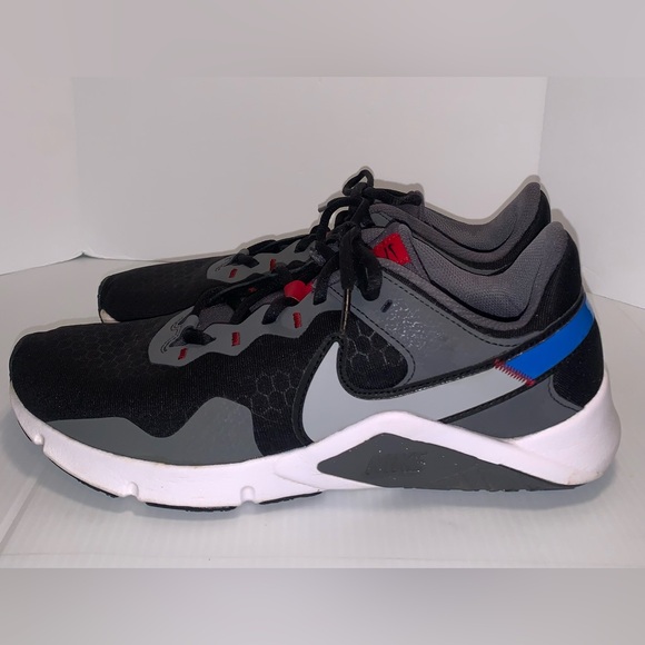 Nike Legend Essential 2 Size 8 Low Training Shoes Black-Gray-Blue CQ9356-014 - Picture 3 of 6